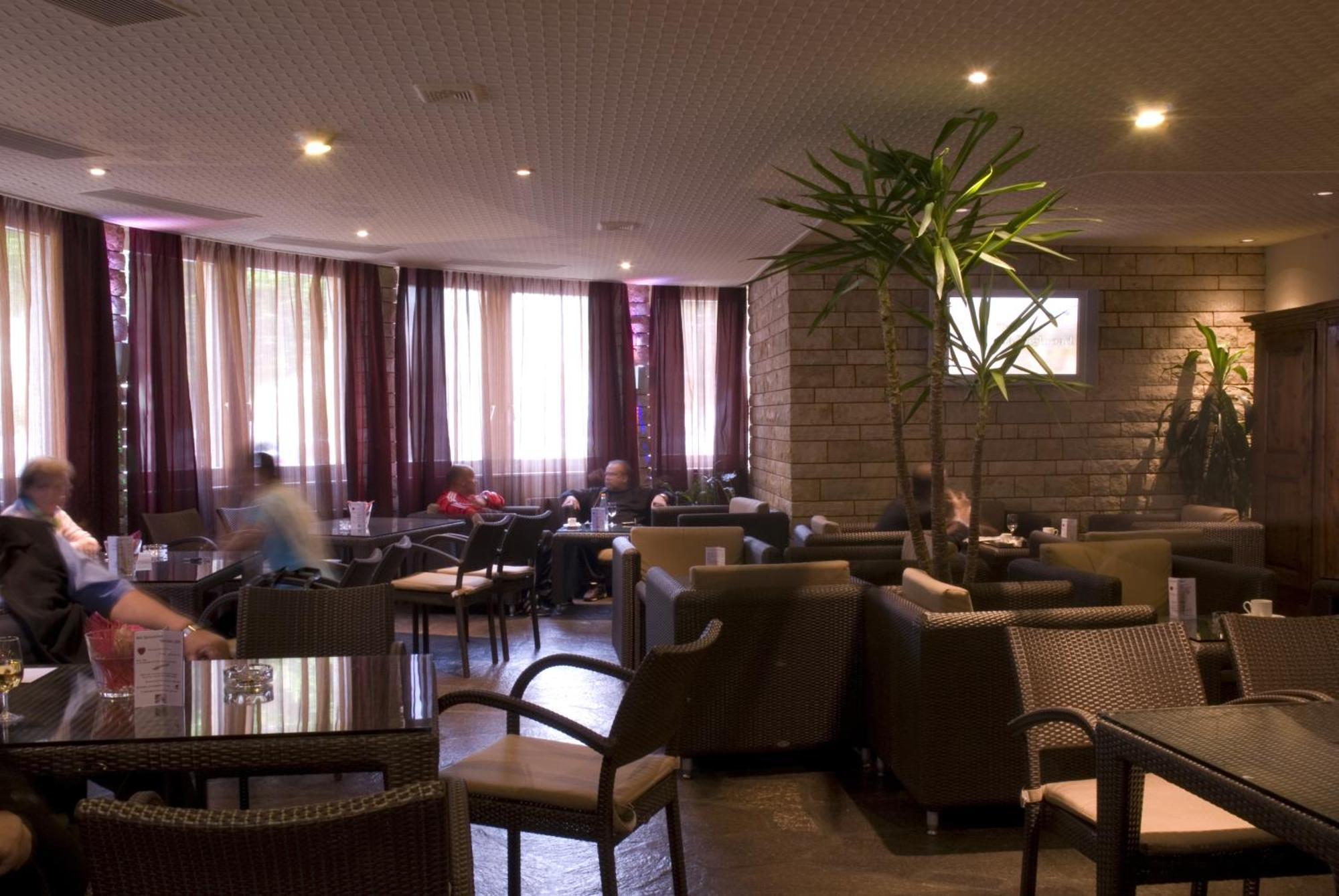 Hotel Restaurant La Porte D'Octodure Martigny Kültér fotó